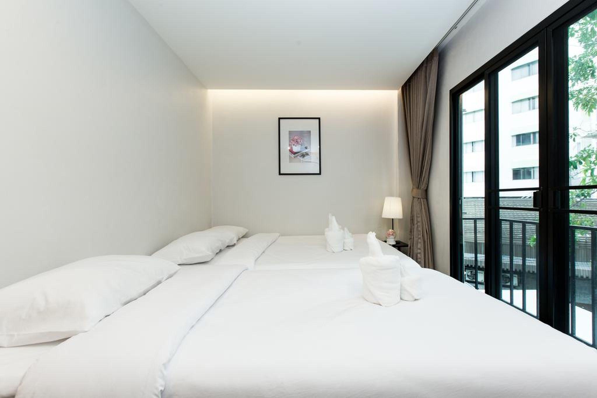Metro hotel Bangkok Buitenkant foto