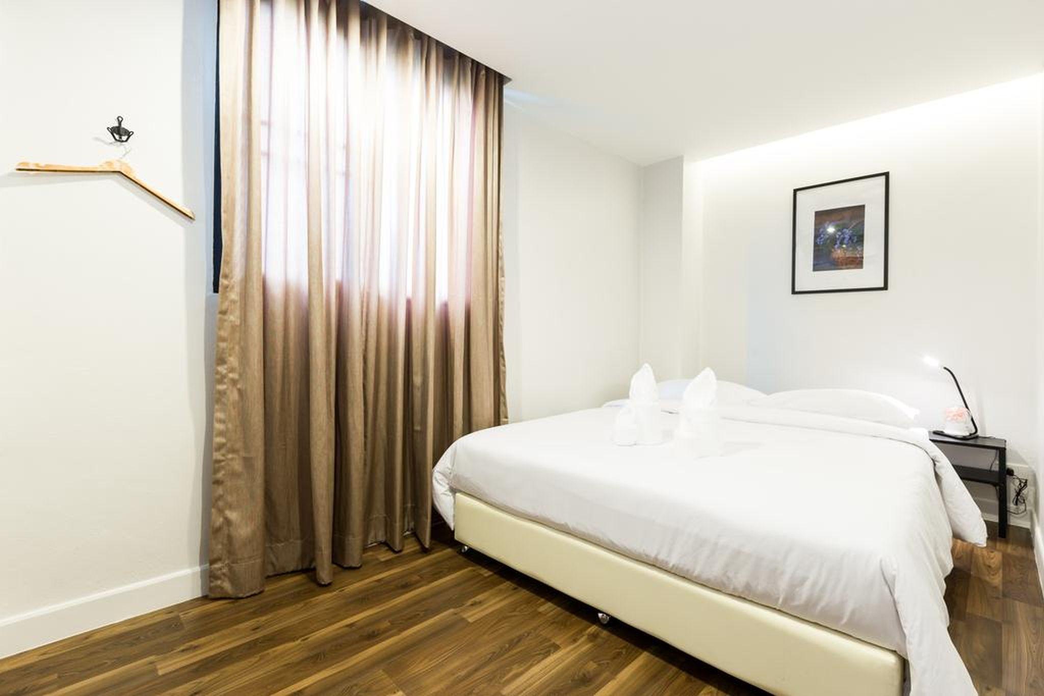 Metro hotel Bangkok Buitenkant foto